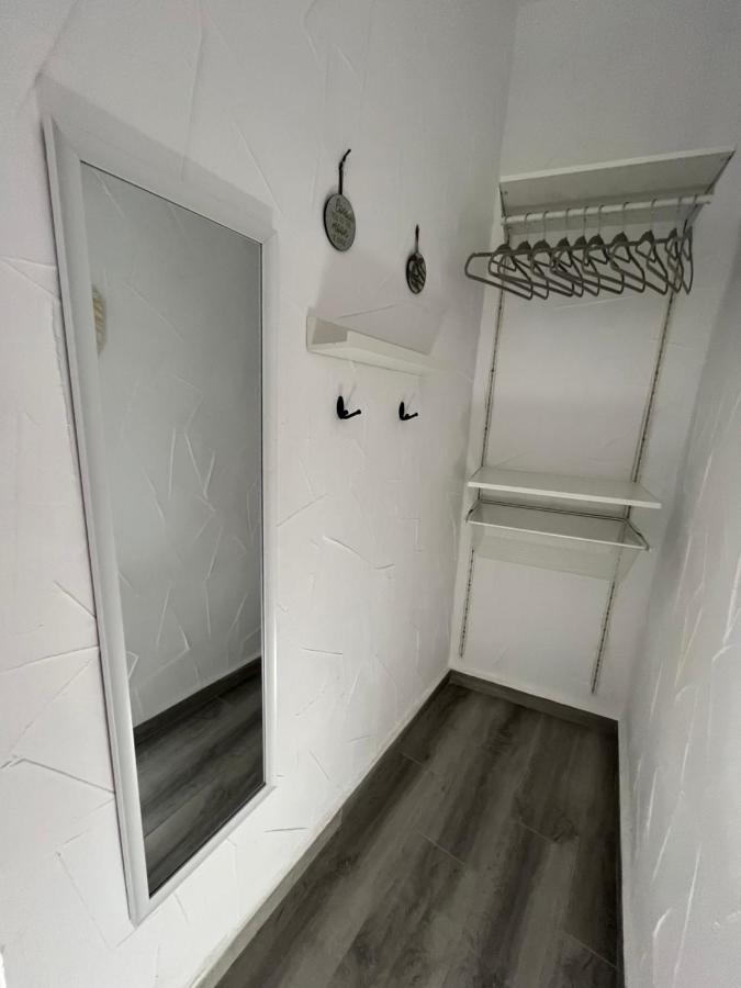 Apartamento La Lola - Patio Privado Jerez de la Frontera Exterior foto