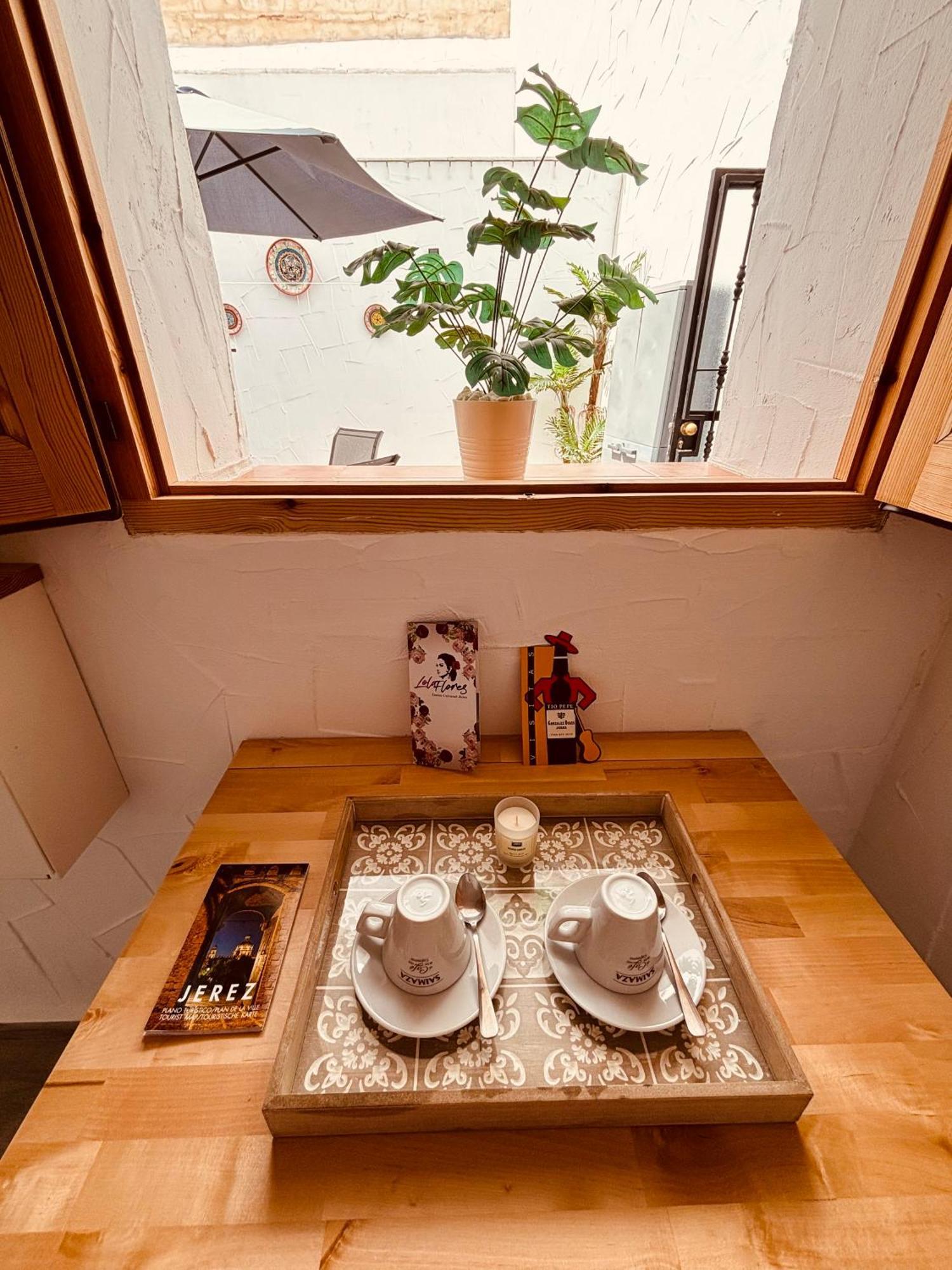 Apartamento La Lola - Patio Privado Jerez de la Frontera Exterior foto