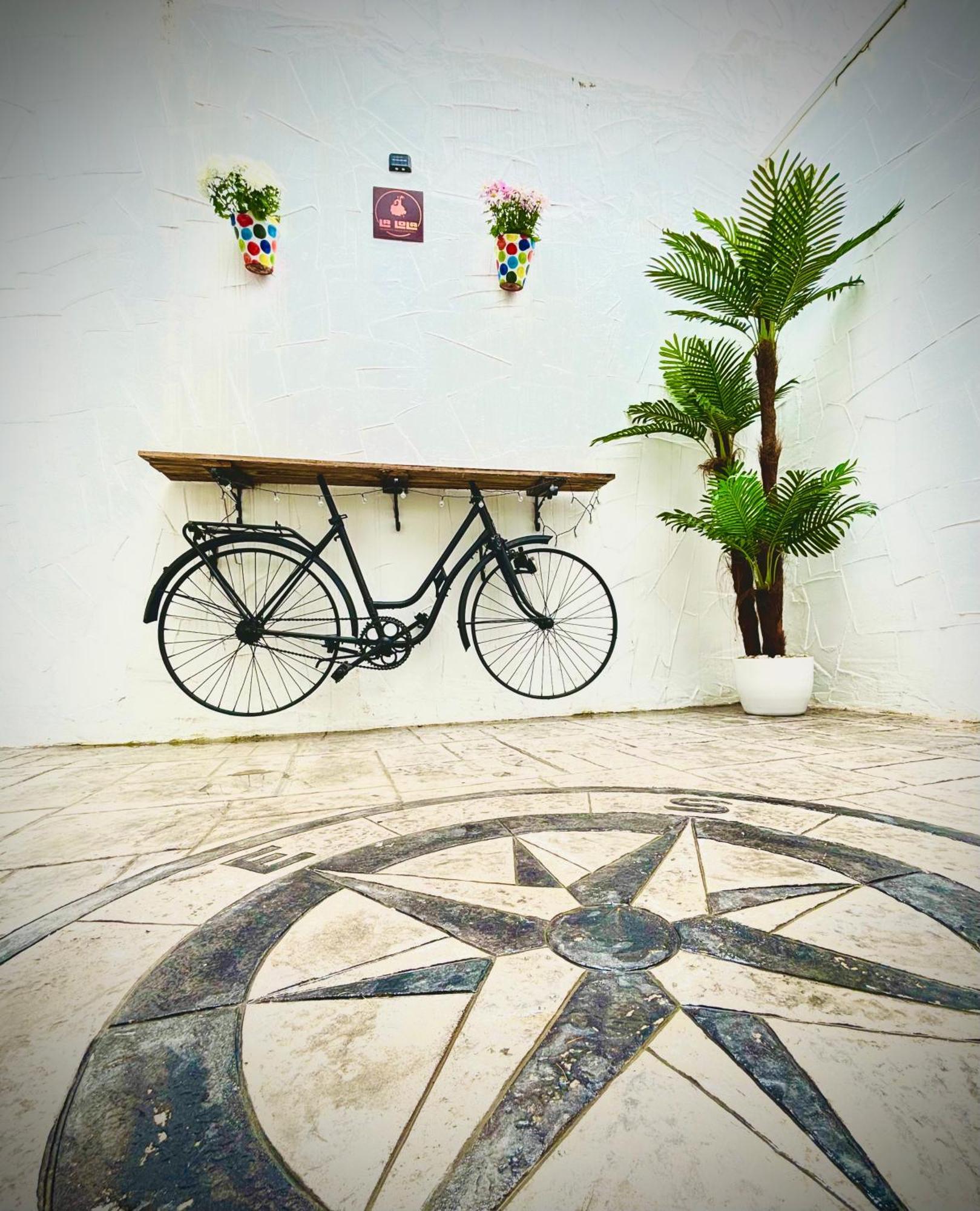 Apartamento La Lola - Patio Privado Jerez de la Frontera Exterior foto